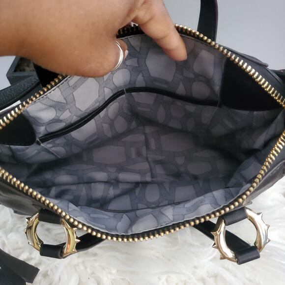 Aimee Kestenberg Black Soft Leather Shoulder Bag - Picture 8 of 14